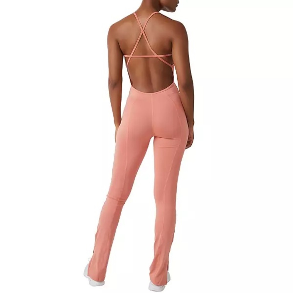 13) NWT FP Movement Heat Waves Onsite in Crush Blush - Picture 2 of 4